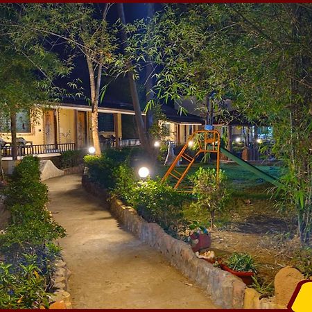 Kanha Resort Exterior foto